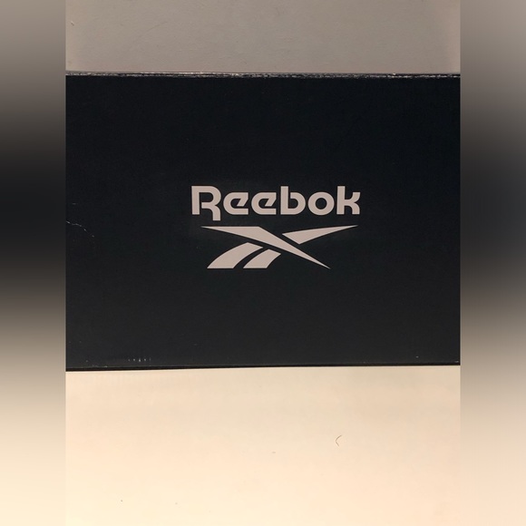 Reebok Classic Leather Sneakers in light blue/fluorescent orange/white - Picture 3 of 12